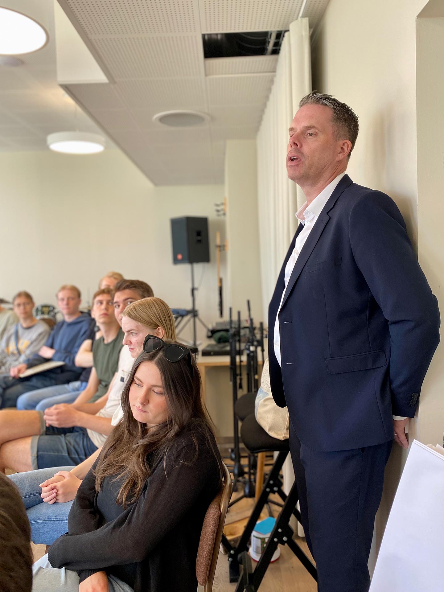 Rektor Anders Georgsson talar