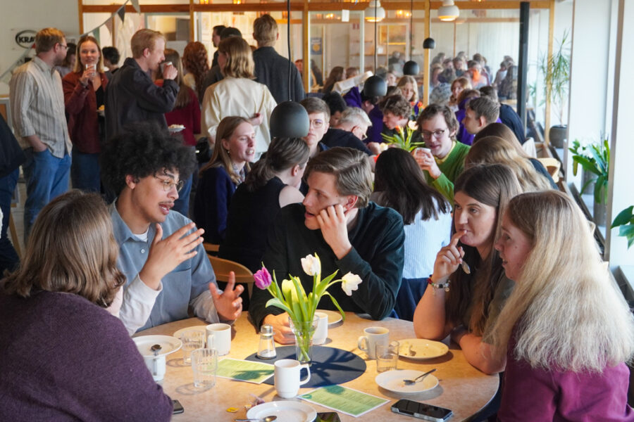Kaffe och tårta Kaffe och tårta