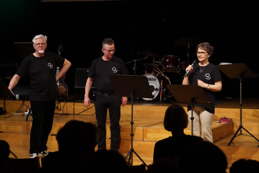 Lars-Bertil, Anders och Cecilia summerar Lars-Bertil, Anders och Cecilia summerar