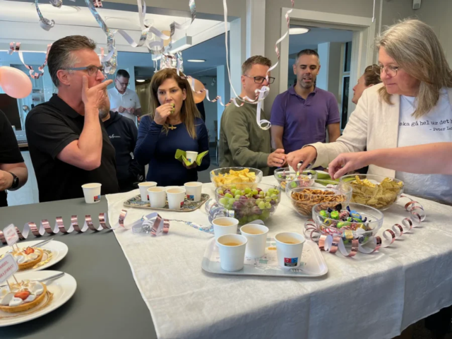 Mingel i nya receptionen